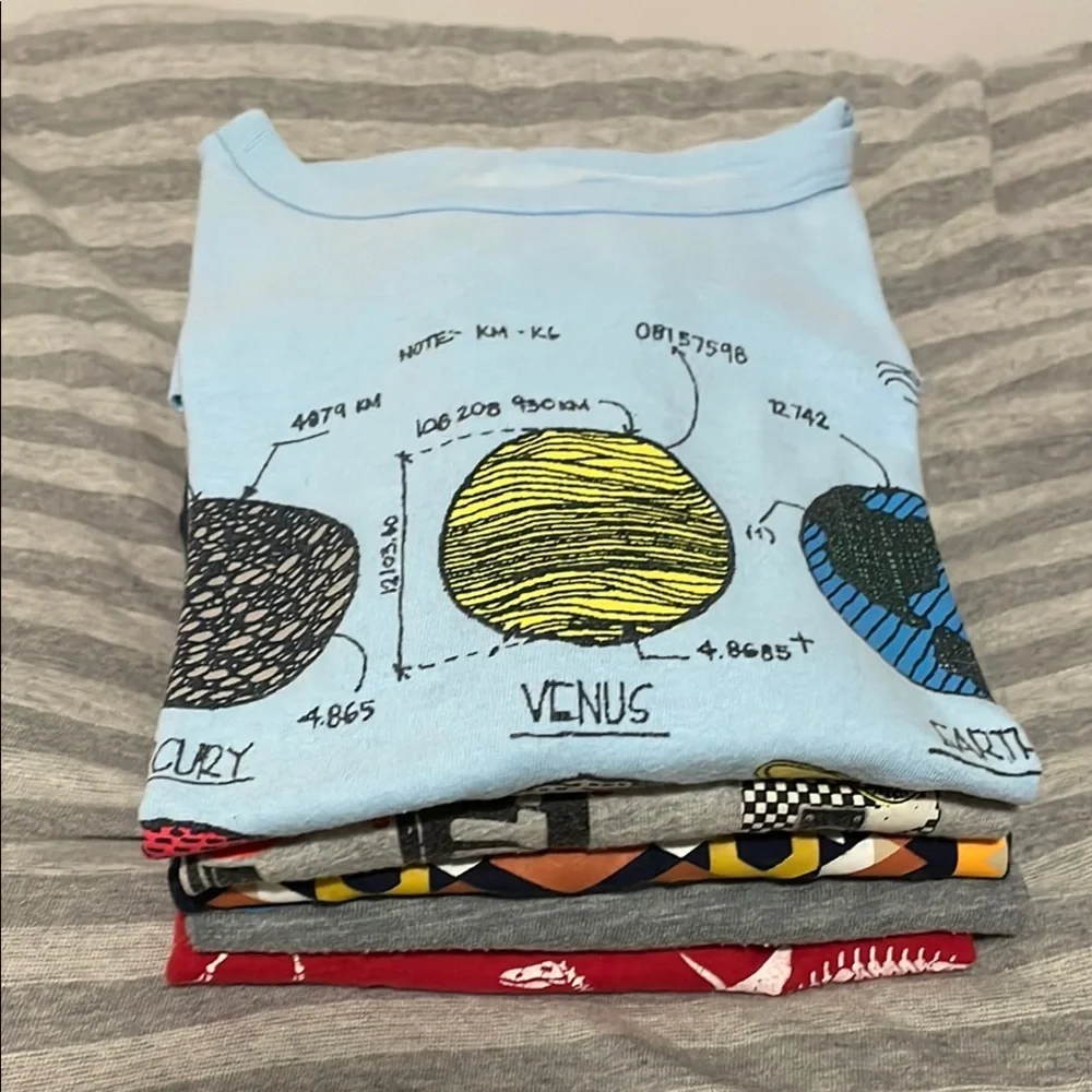 Bundle of 5 GAP Boys T-Shirts Size M-L